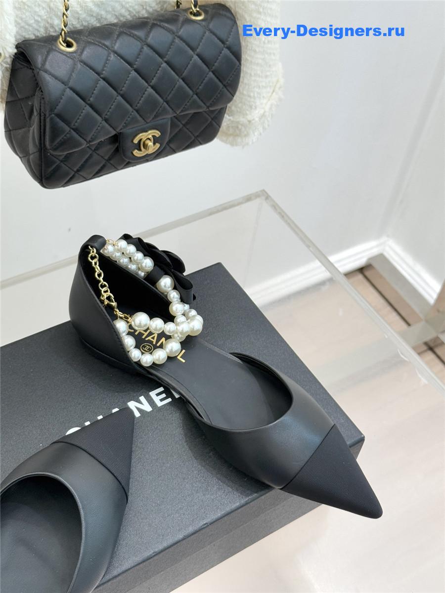 Ch**el pearl camellia pointed-toe flat sandals