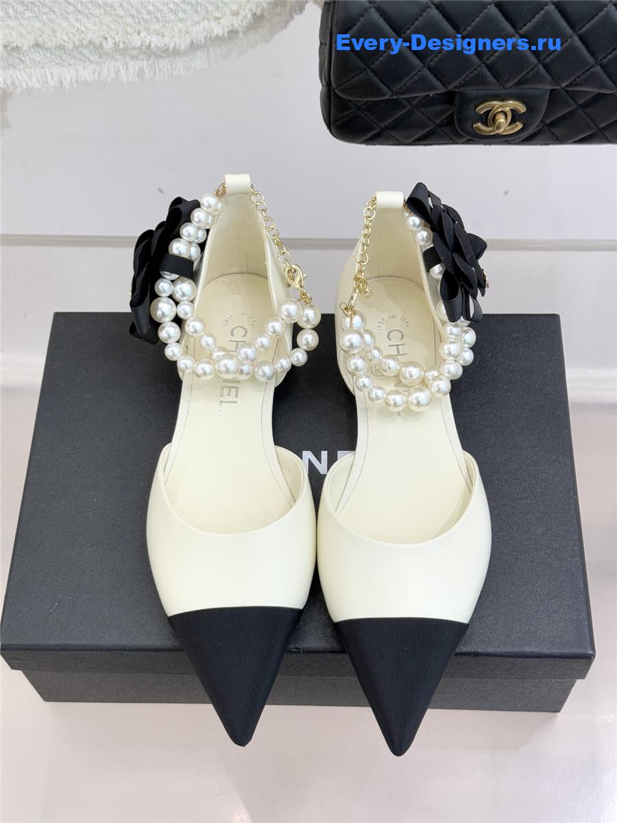 Ch**el pearl camellia white pointed-toe flat sandals