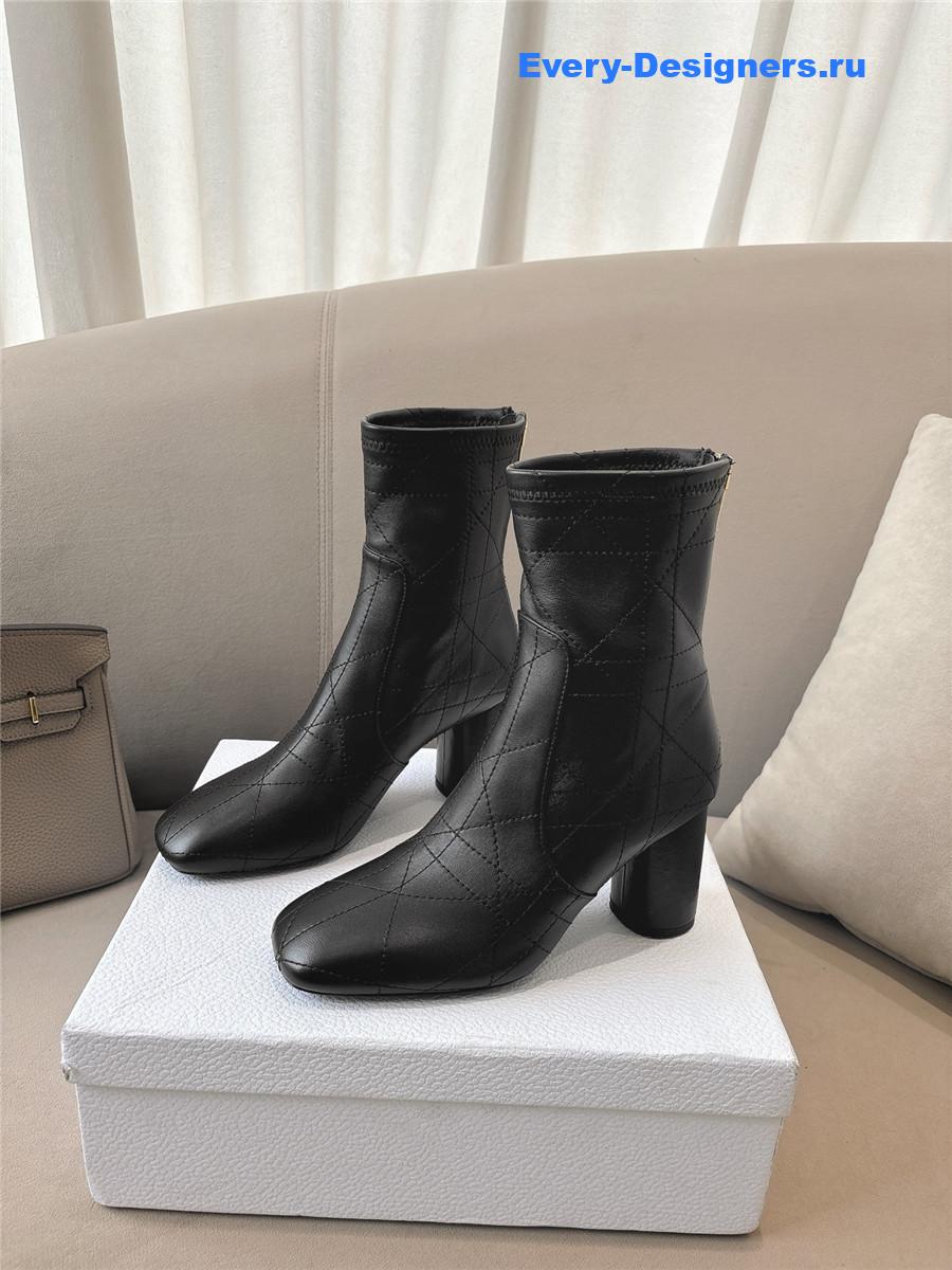 D10r d-shadow black heeled ankle boot