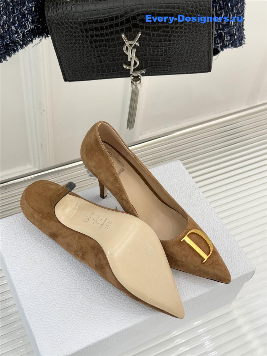 D10r brown suede pointed heel pump