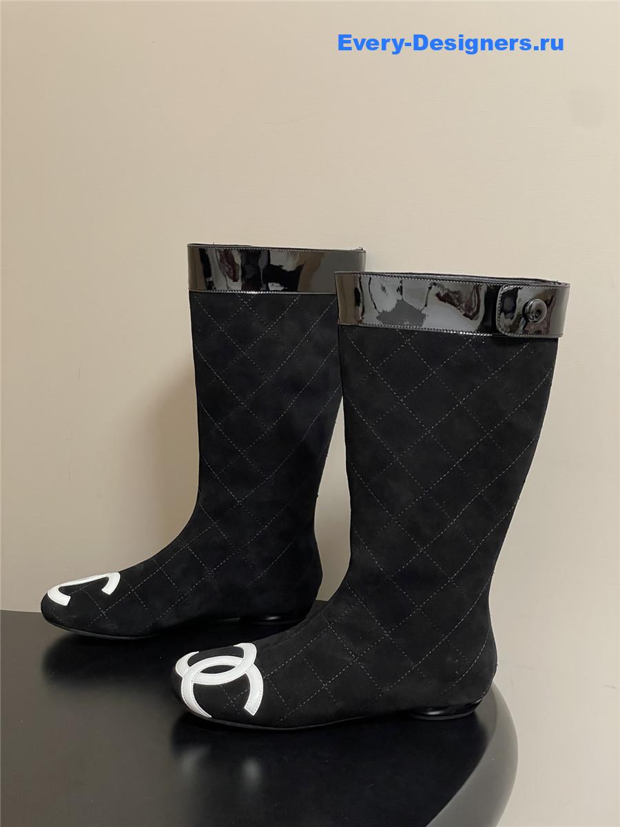 Ch**el black quilted suede boots