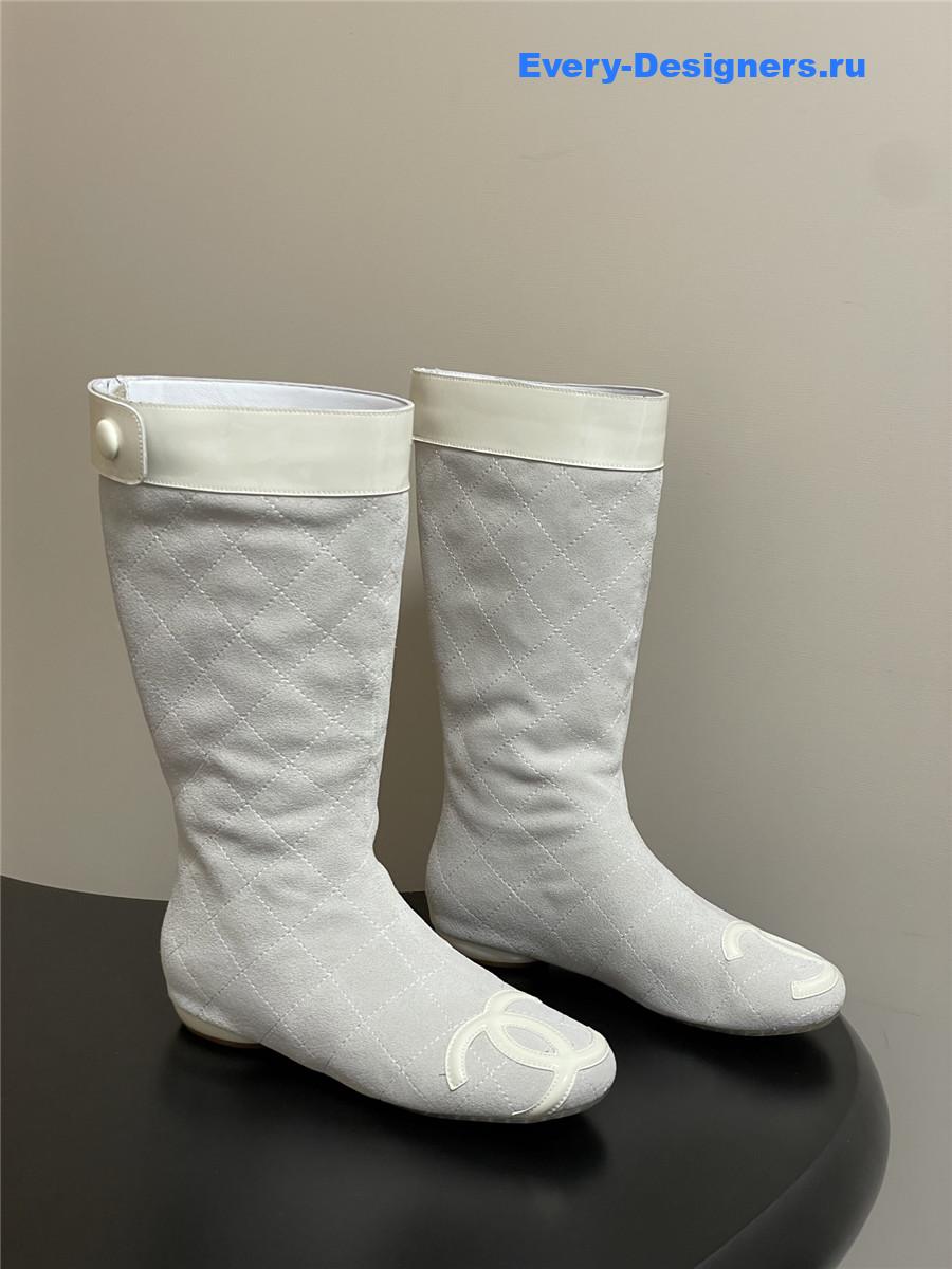 Ch**el white quilted suede boots