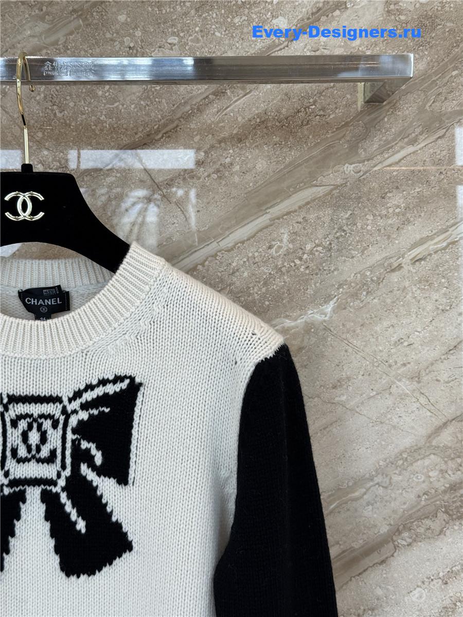 Ch**el coco neige bow knit sweater