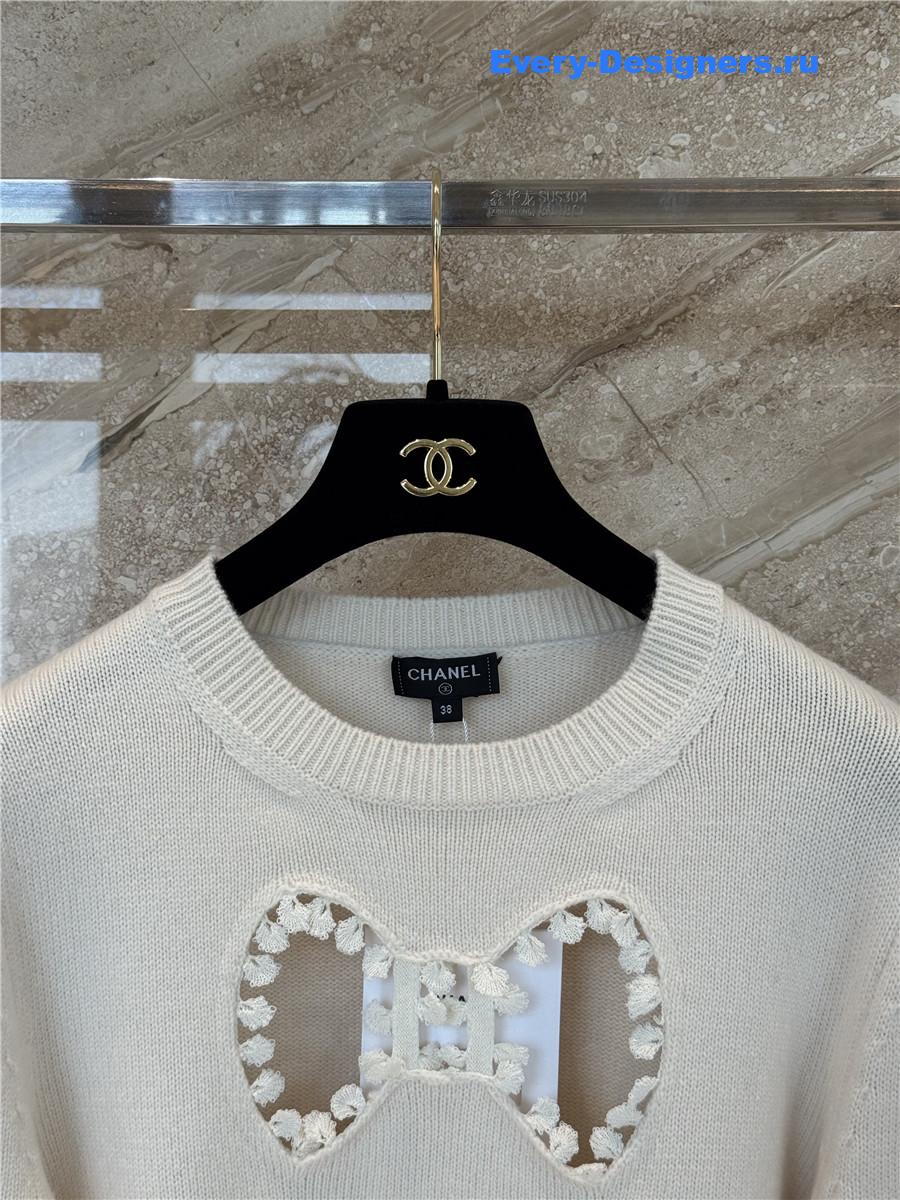 Ch**el white bow knit sweater