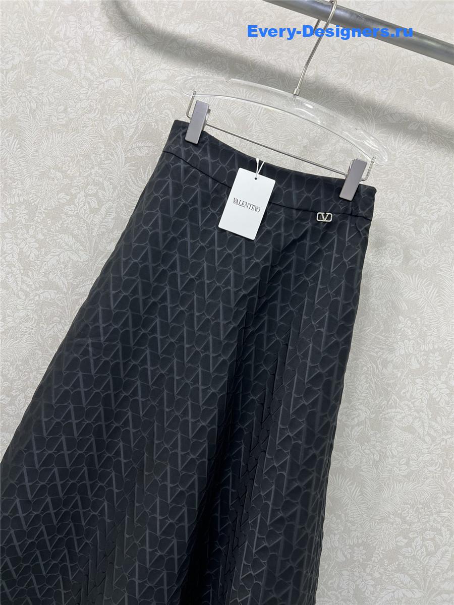 Va1e*ntin0 flocked jacquard maxi skirt