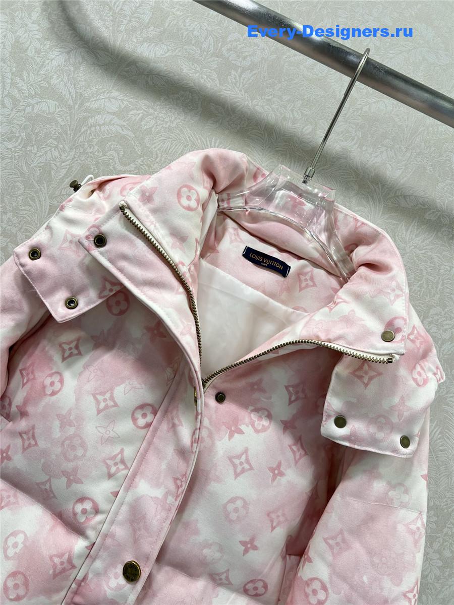 l0vis Vvtt0n monogram tie & dye short down jacket