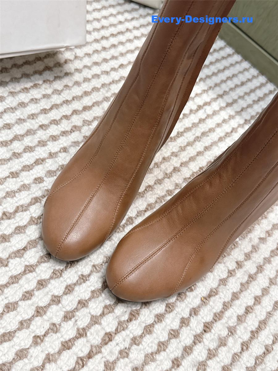 The R0w chunky heel round toe ankle boots