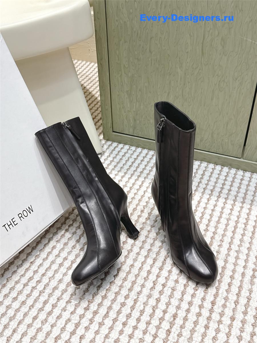 The R0w chunky heel round toe black ankle boots