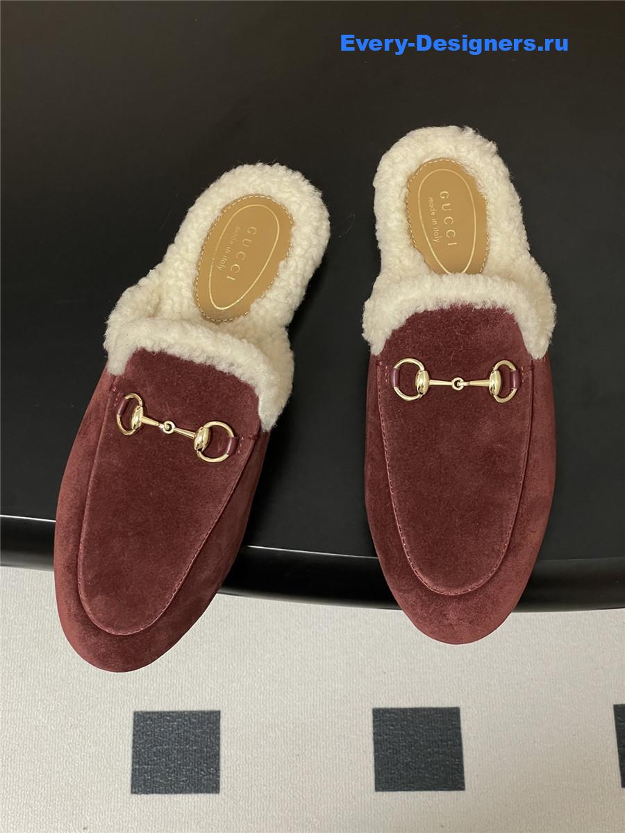 Gvc*1 wool burgundy suede horsebit slippers