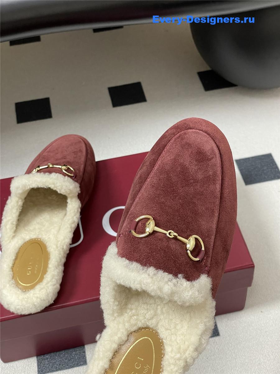 Gvc*1 wool burgundy suede horsebit slippers