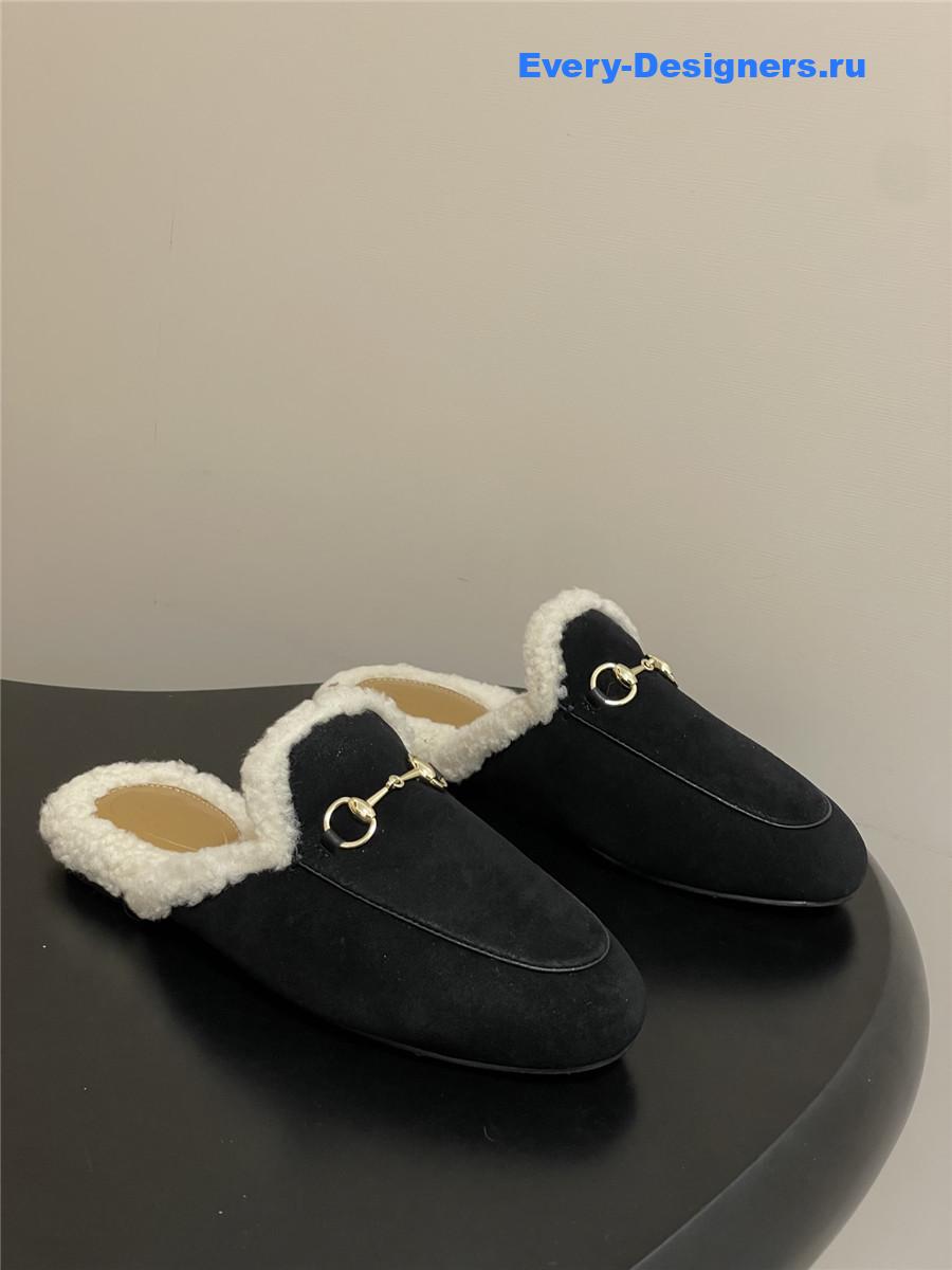 Gvc*1 wool black suede horsebit slippers