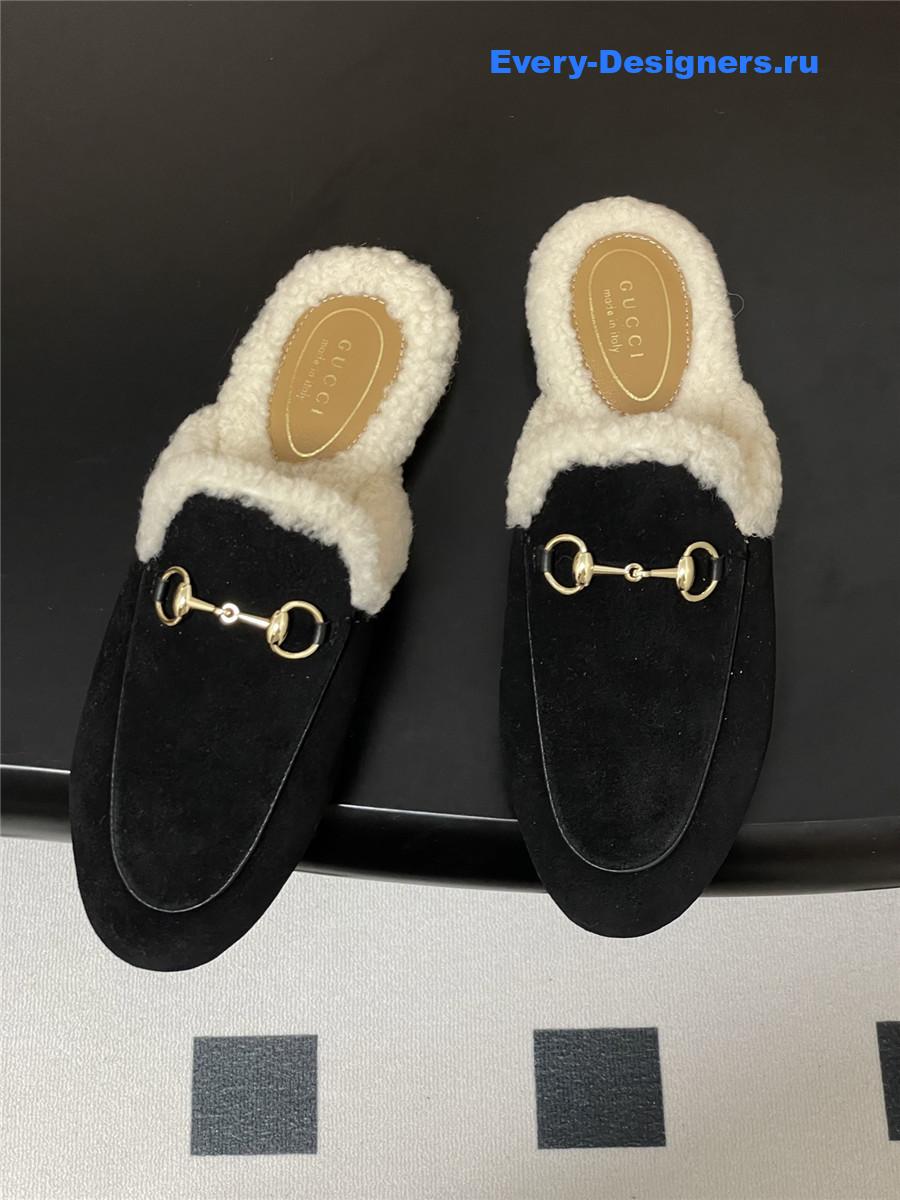 Gvc*1 wool black suede horsebit slippers