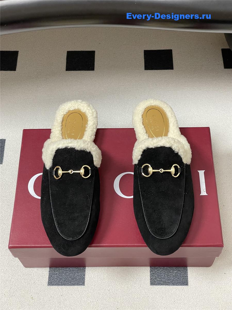 Gvc*1 wool black suede horsebit slippers
