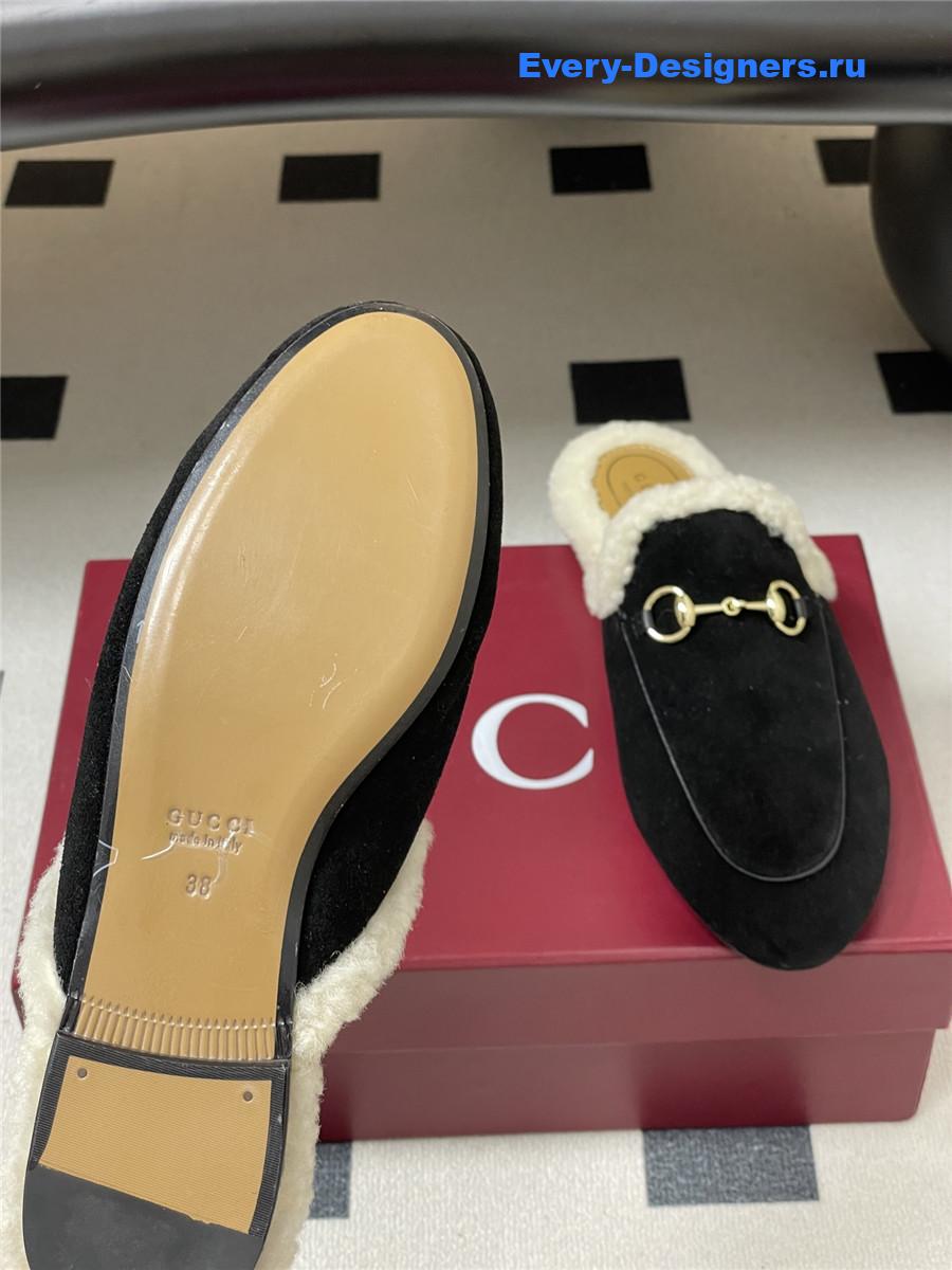Gvc*1 wool black suede horsebit slippers