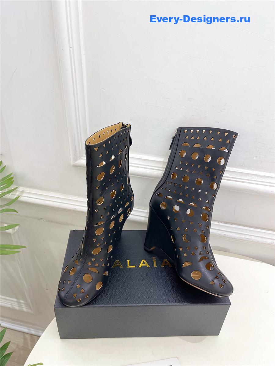 Alaïa Vienne Black Suede Wedge Ankle Boots