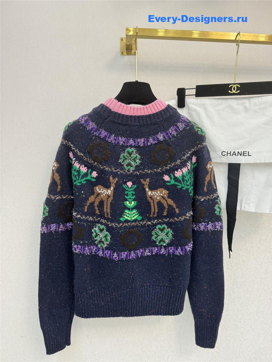 Ch**el christmas skiing crew neck sweater