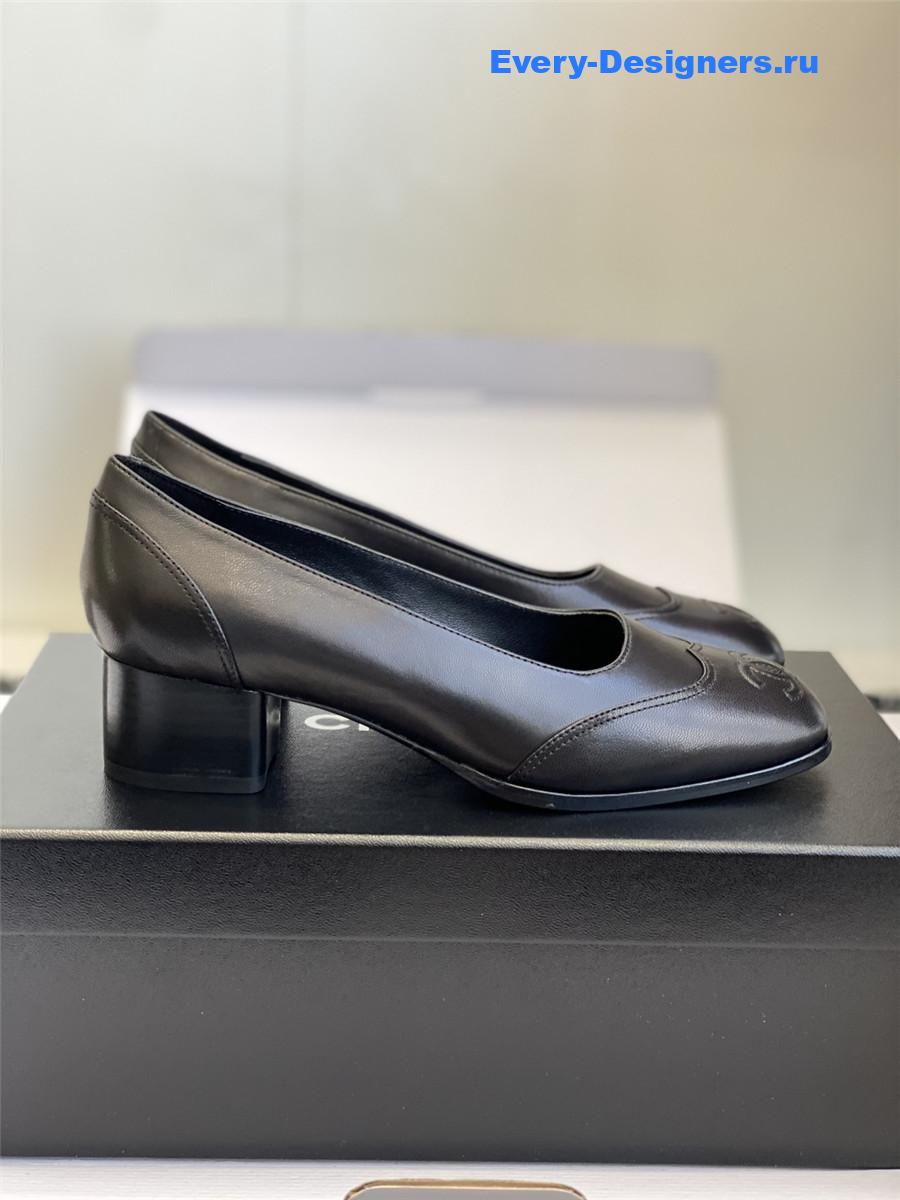 Ch**el cap toe block heel pumps