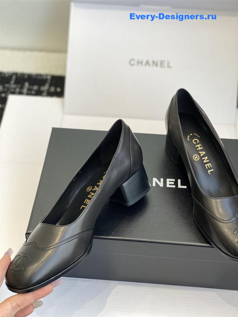 Ch**el cap toe block heel pumps