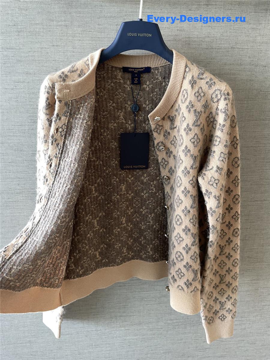 l0vis Vvtt0n beige brushed monogram cardigan