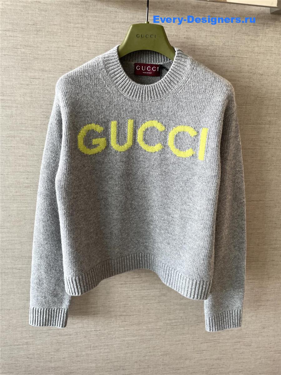 Gvc*1 grey intarsia-knit logo sweater