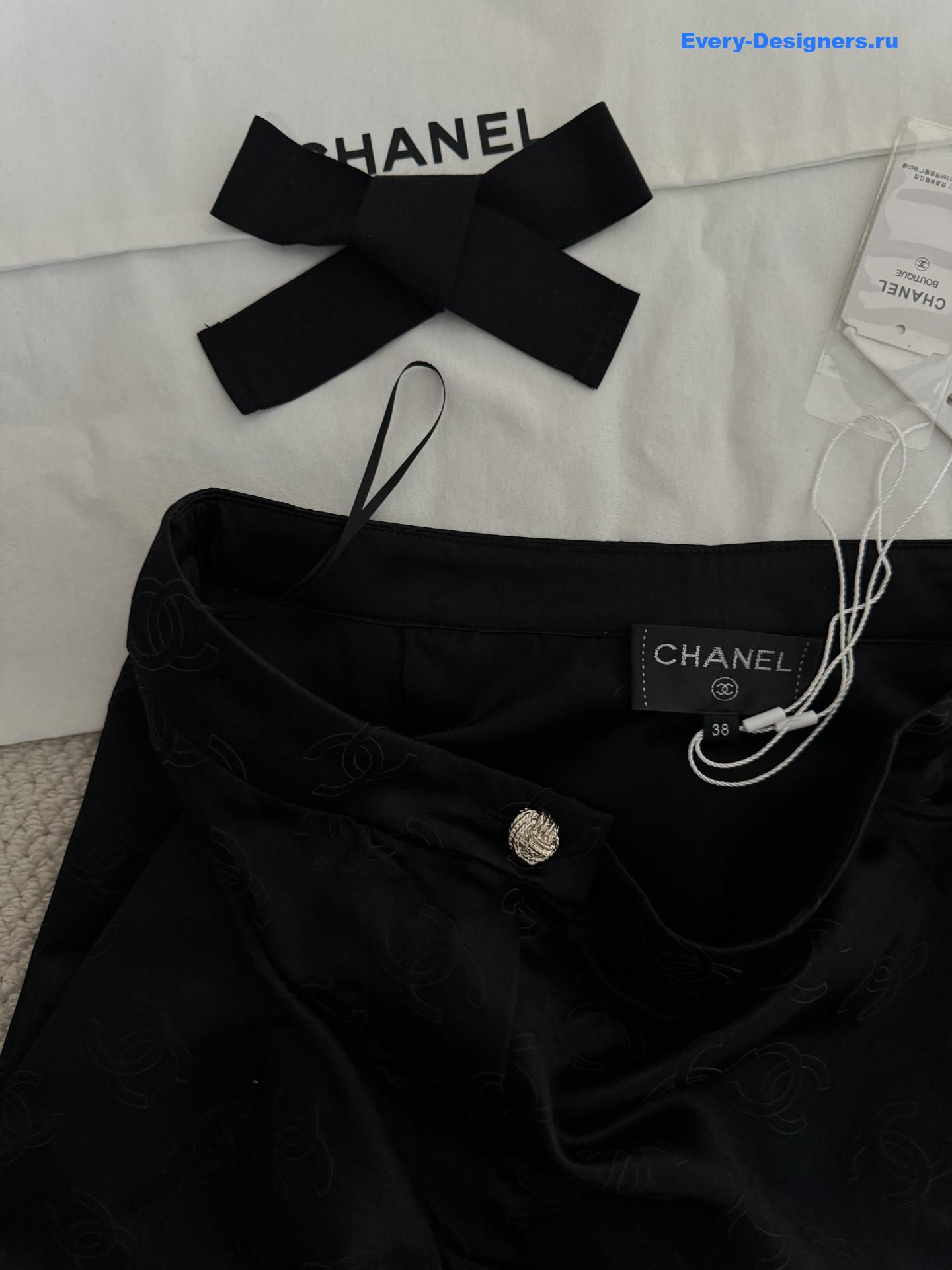 Ch**el black lace pattern wide leg pants