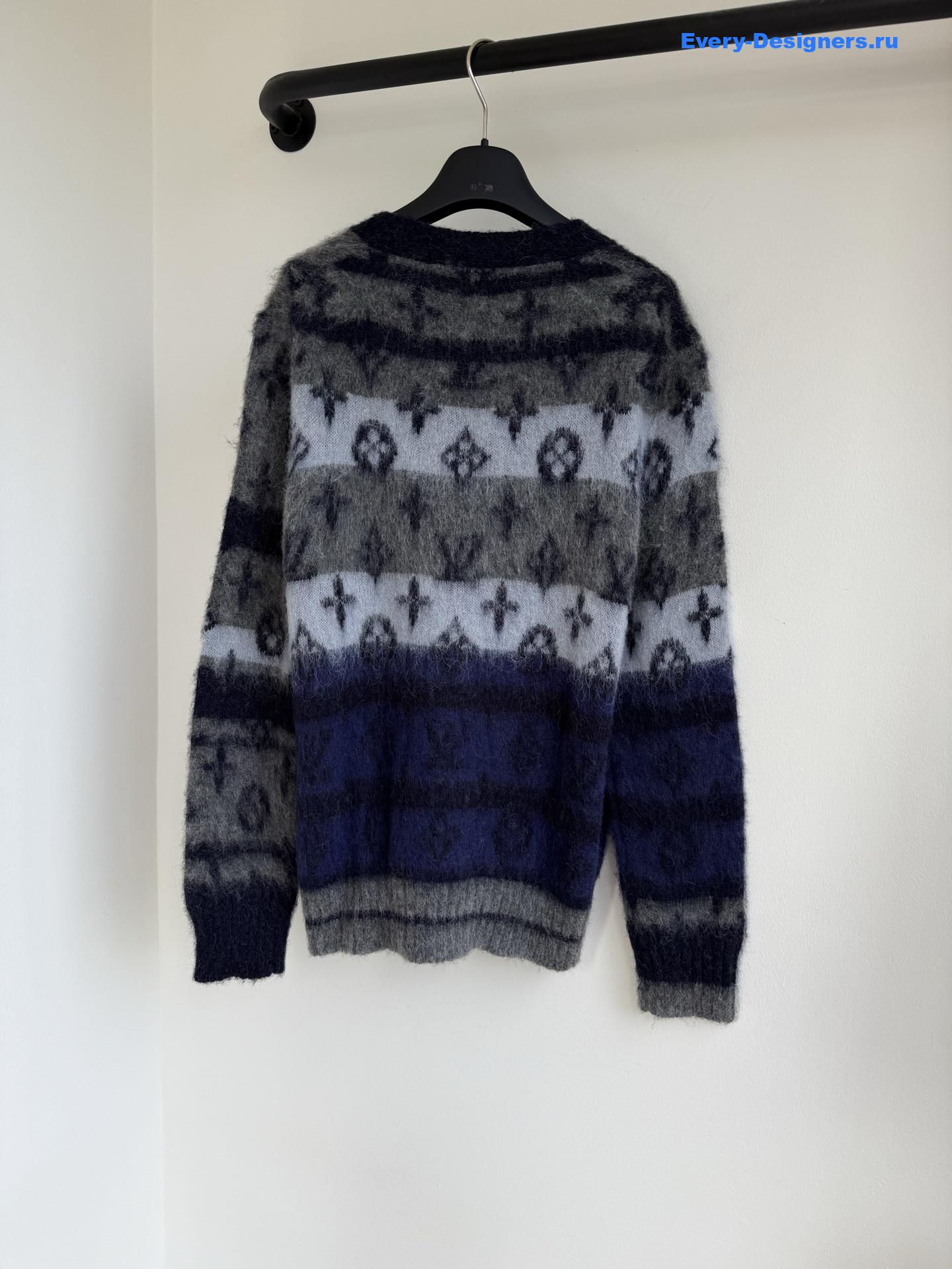 l0vis Vvtt0n monogram mohair cardigan