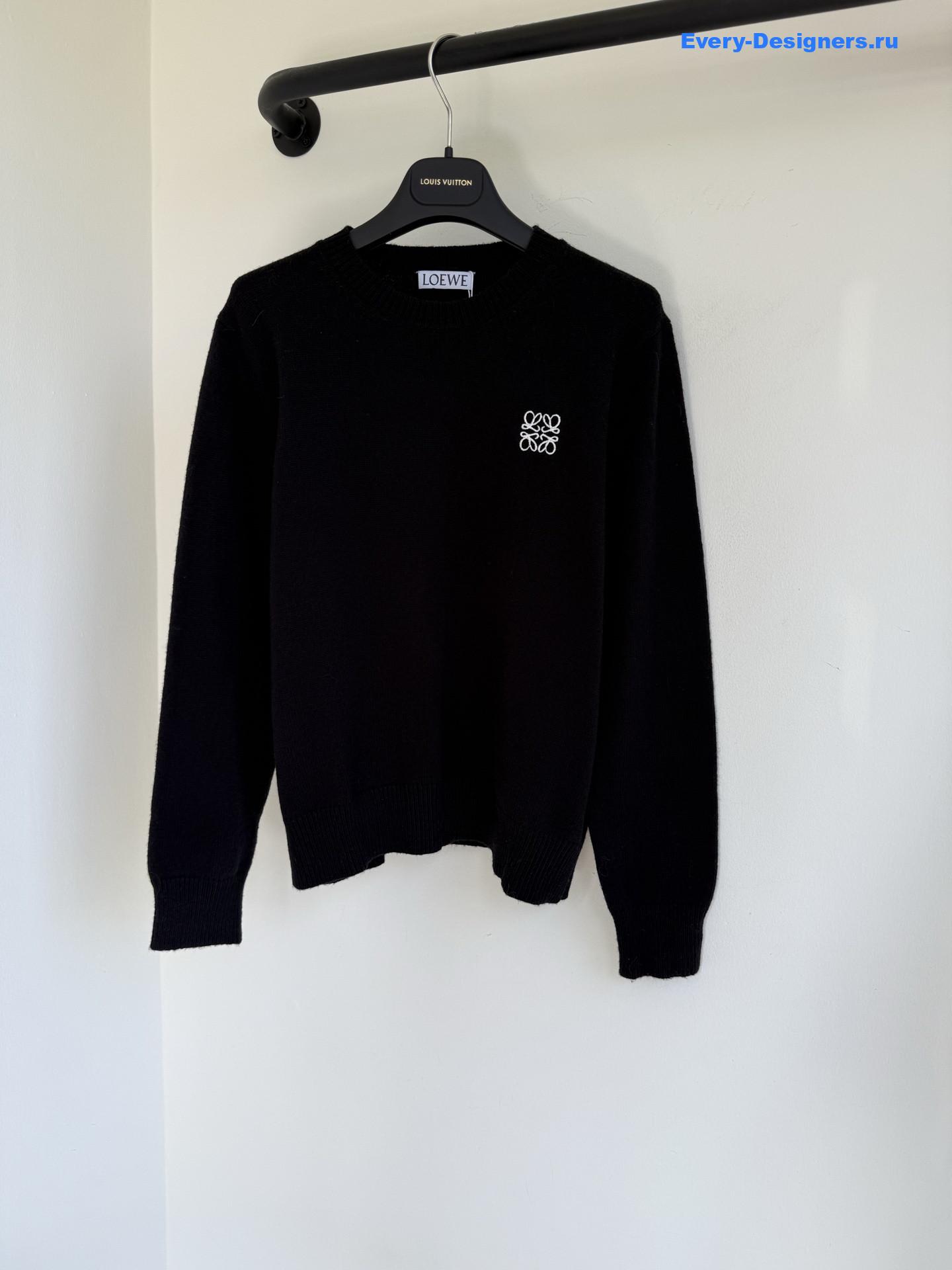 L0ew* anagram logo-embroidered black sweater
