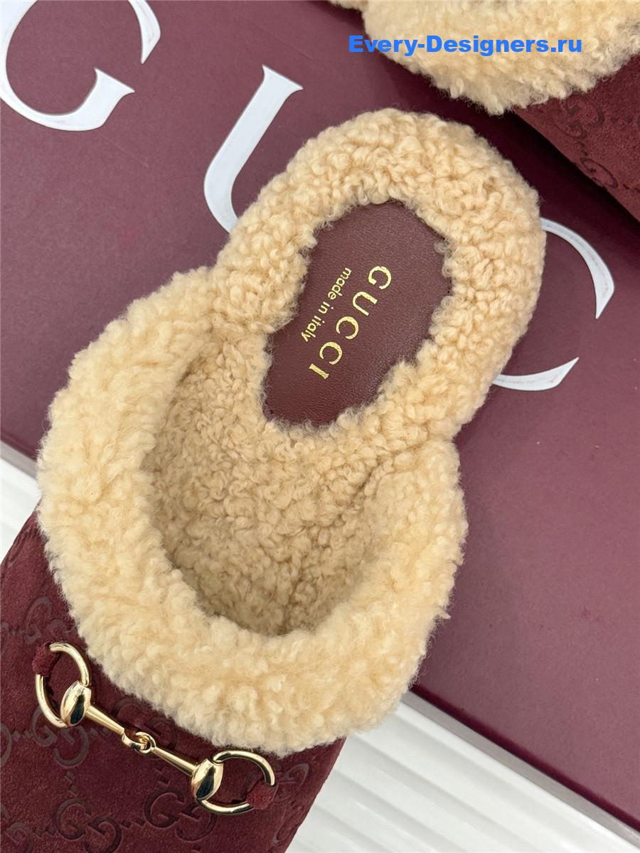Gvc*1 horsebit gg burgundy suede shearling mules