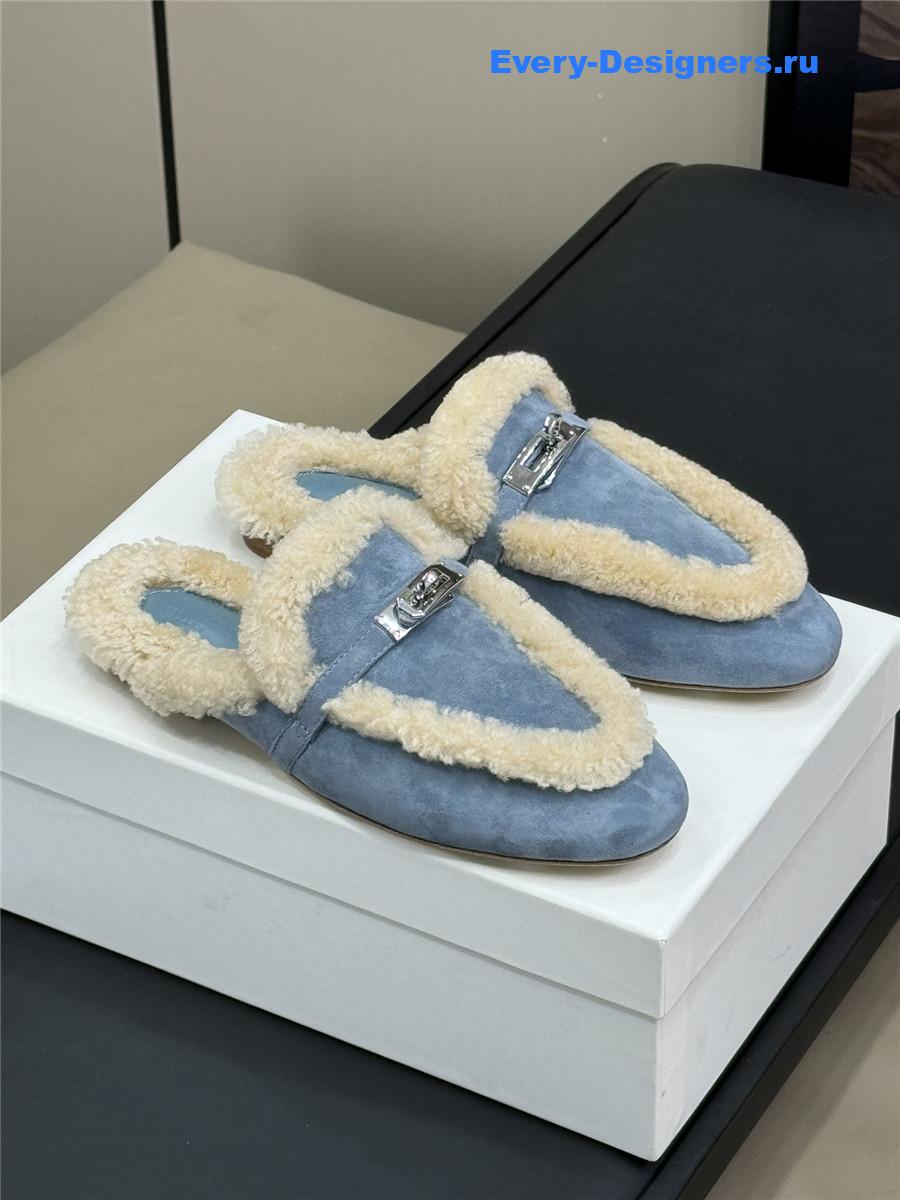 H**me5 shearling light blue oz mule