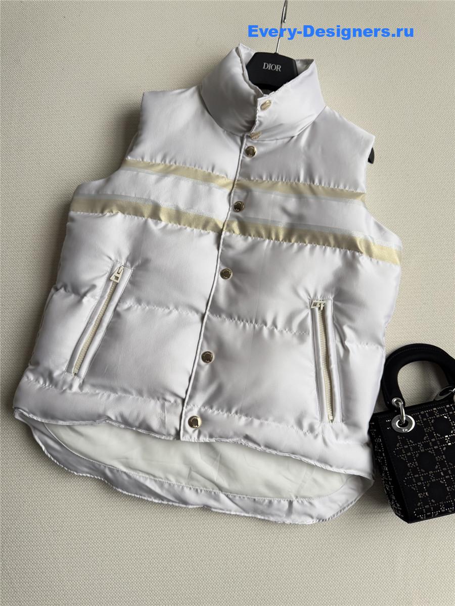 D10r D10ralps white puffer vest