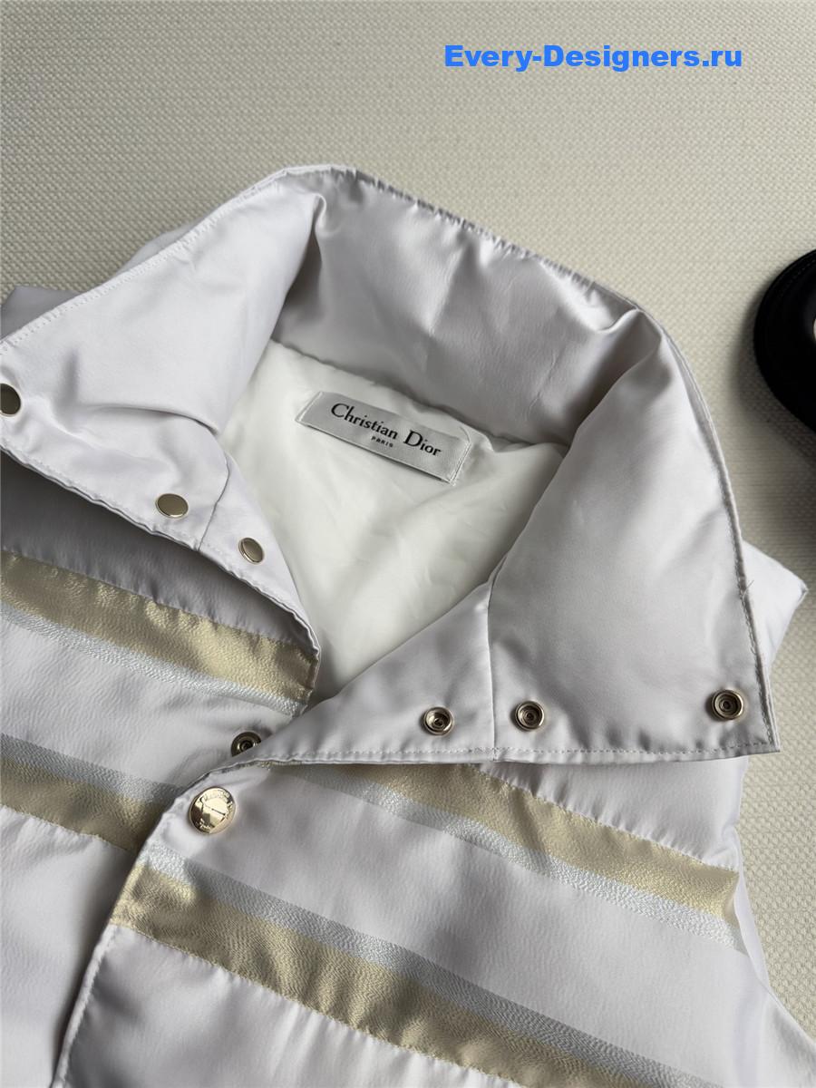 D10r D10ralps white puffer vest