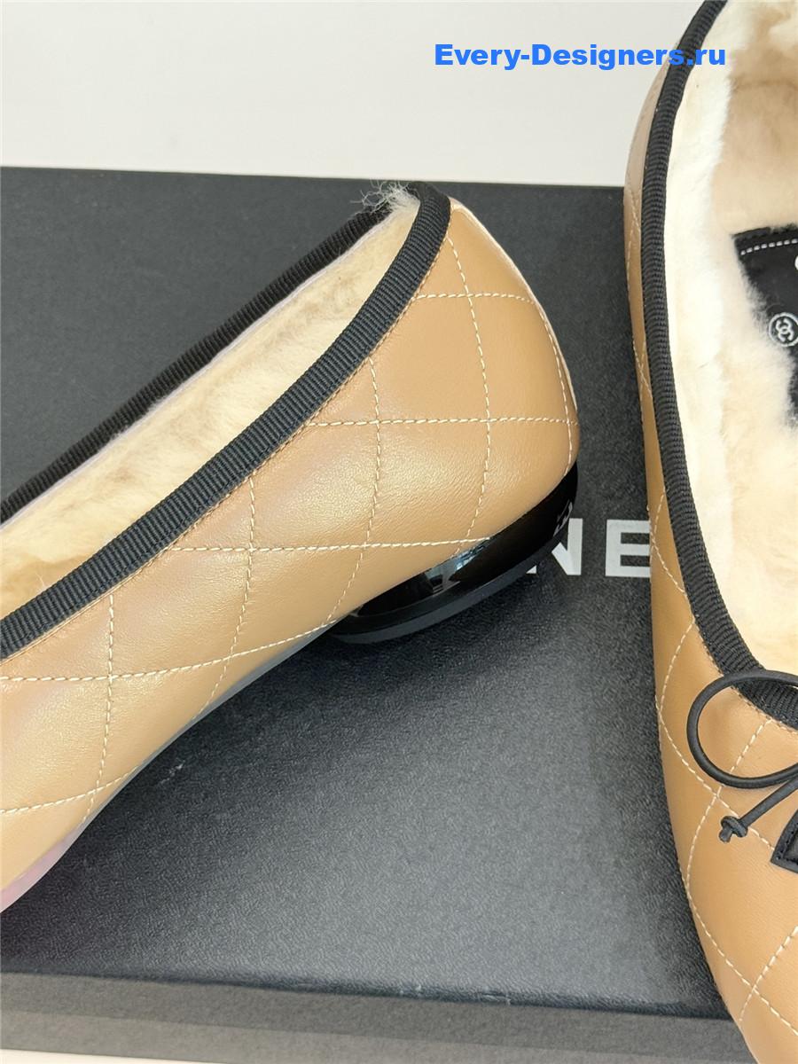 Ch**el beige shearling lining ballet flats