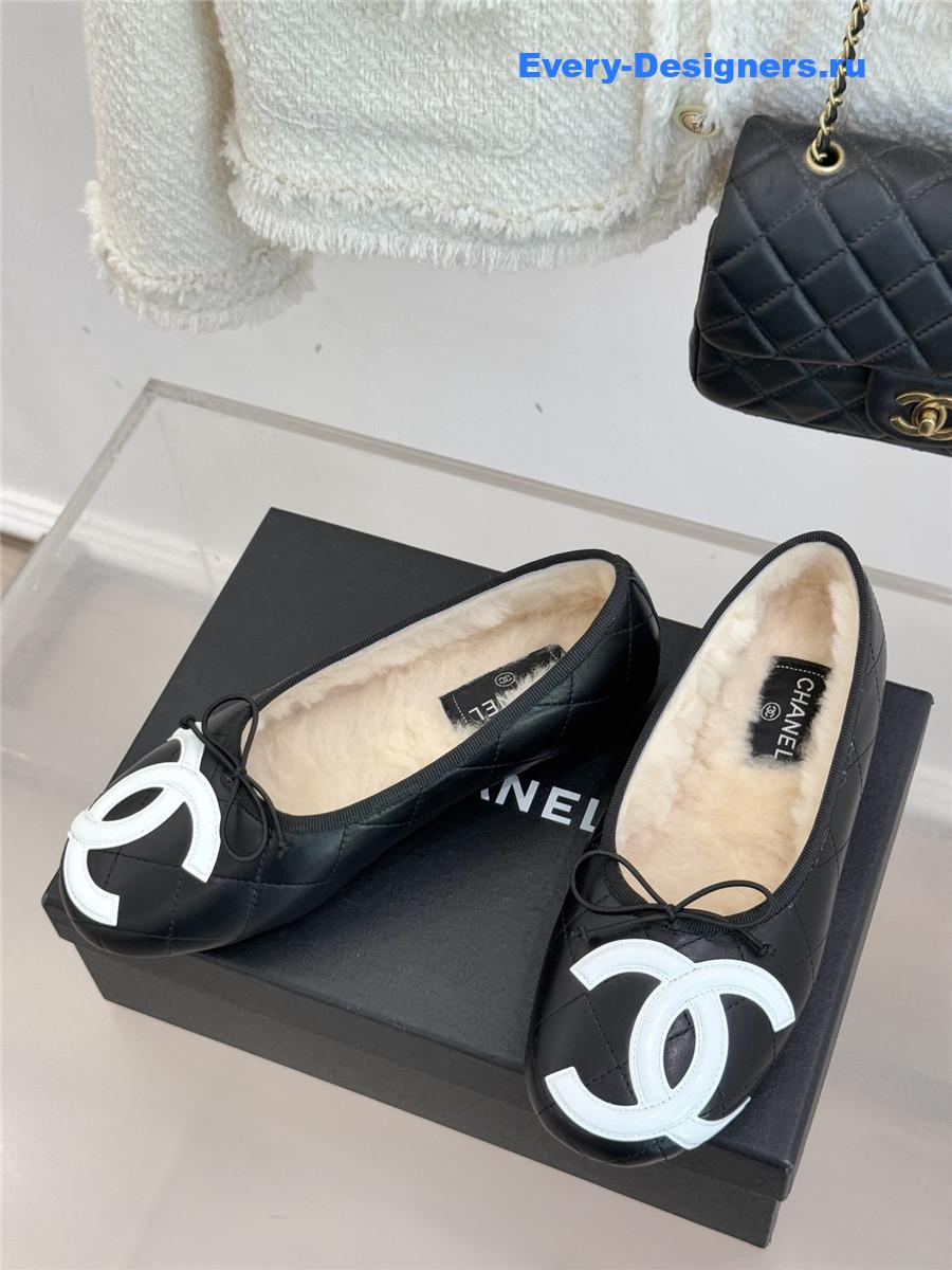 Ch**el black shearling lining ballet flats