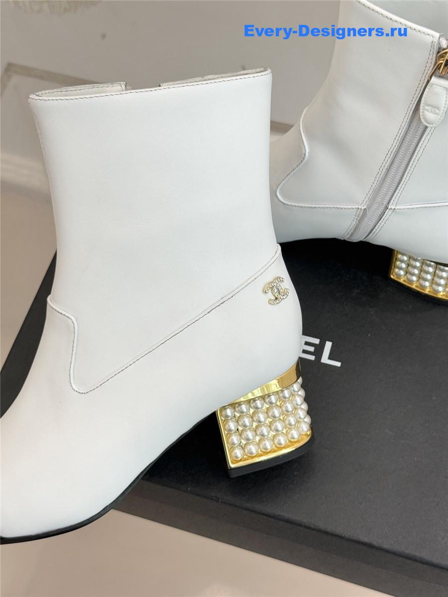 Ch**el white pearl chunky heel ankle boots