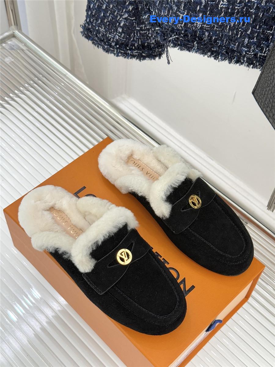 l0vis Vvtt0n black soho open back loafer