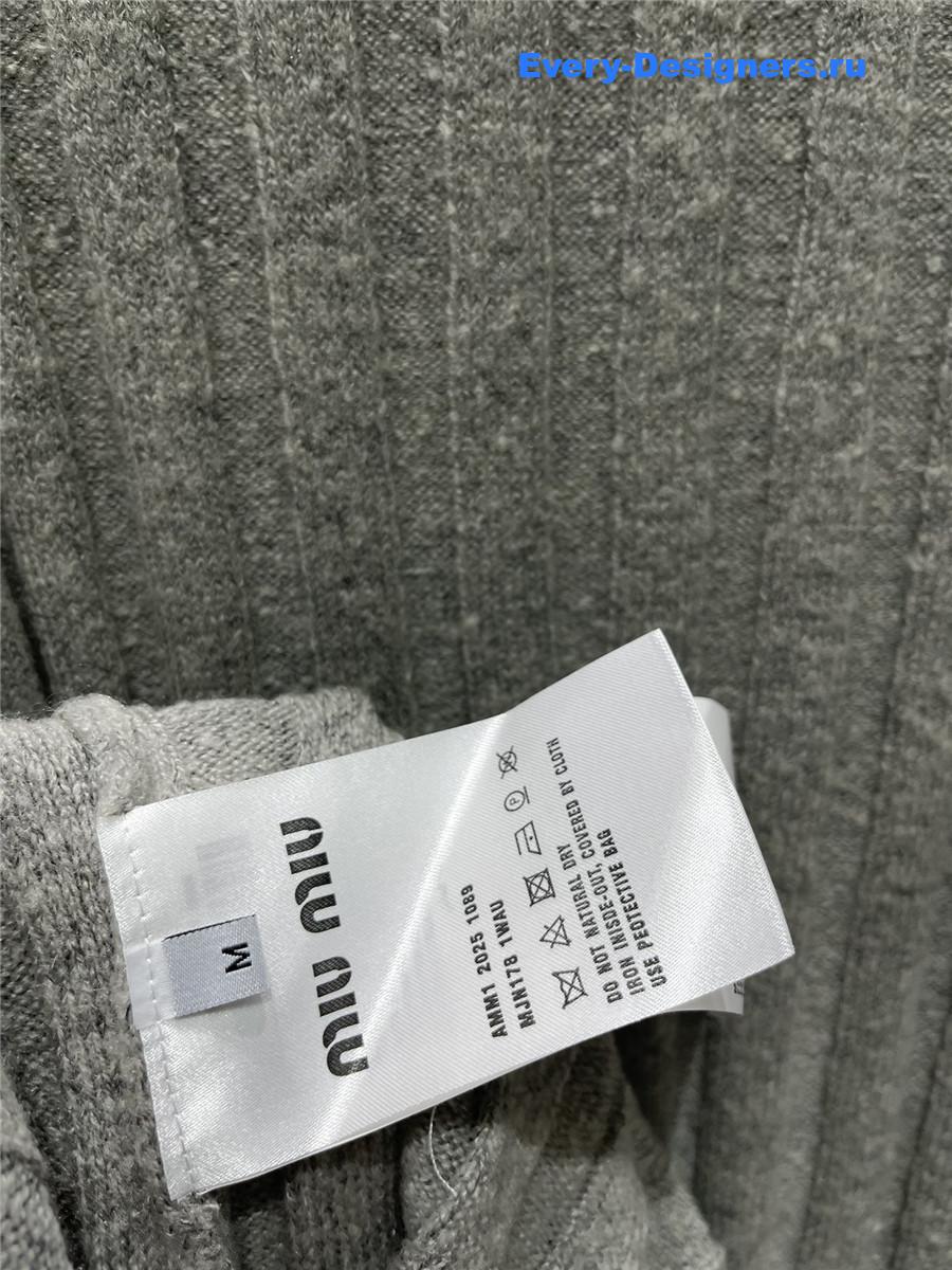 Miu Miu Grey V-neck Long-sleeved Knit Sweater