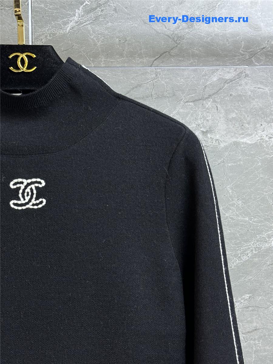 Ch**el logo black turtleneck sweater