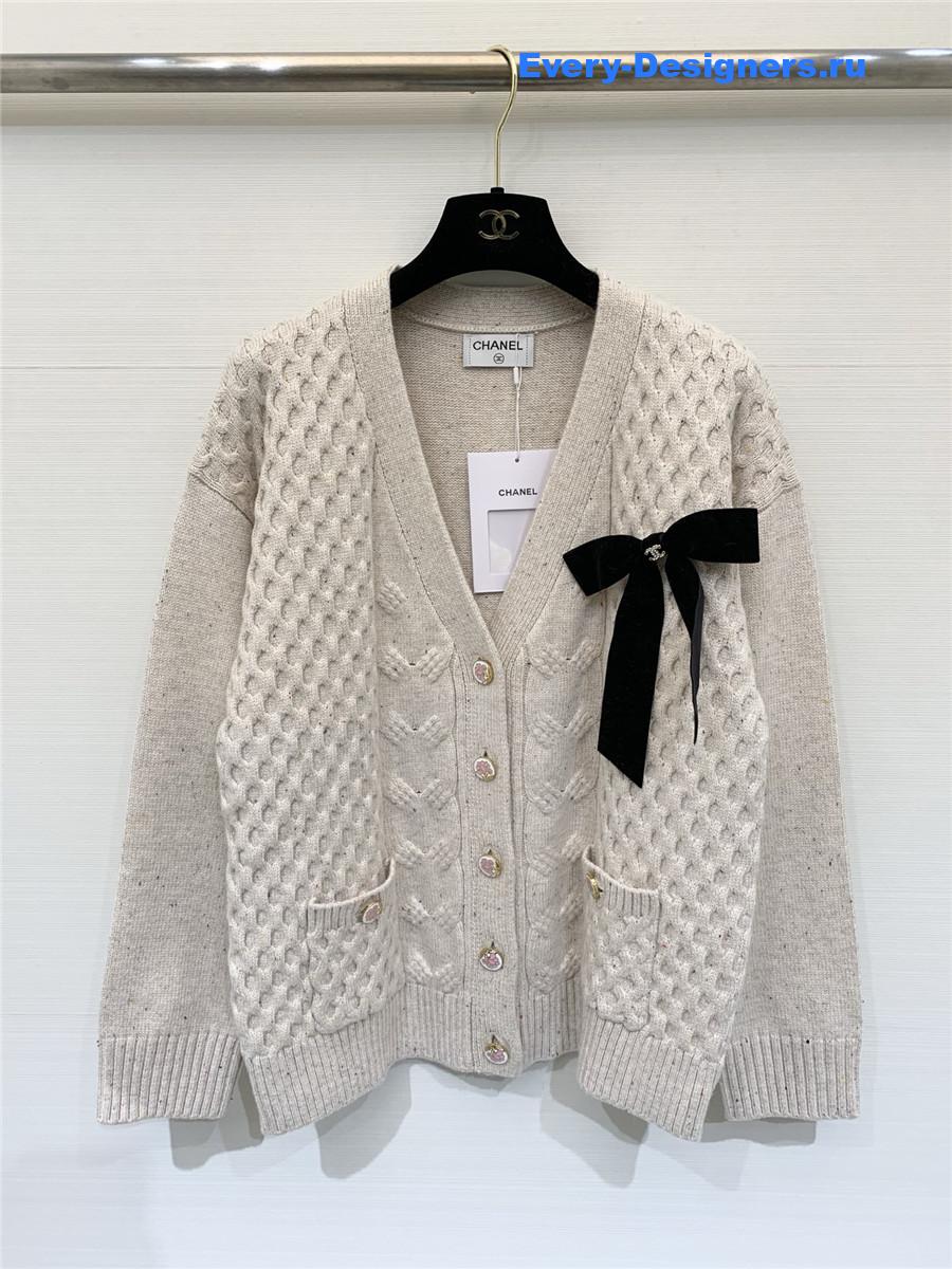 Ch**el beige bow knit v-neck cardigan
