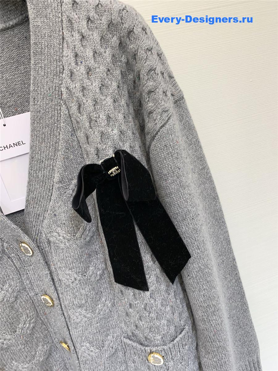 Ch**el grey bow knit v-neck cardigan