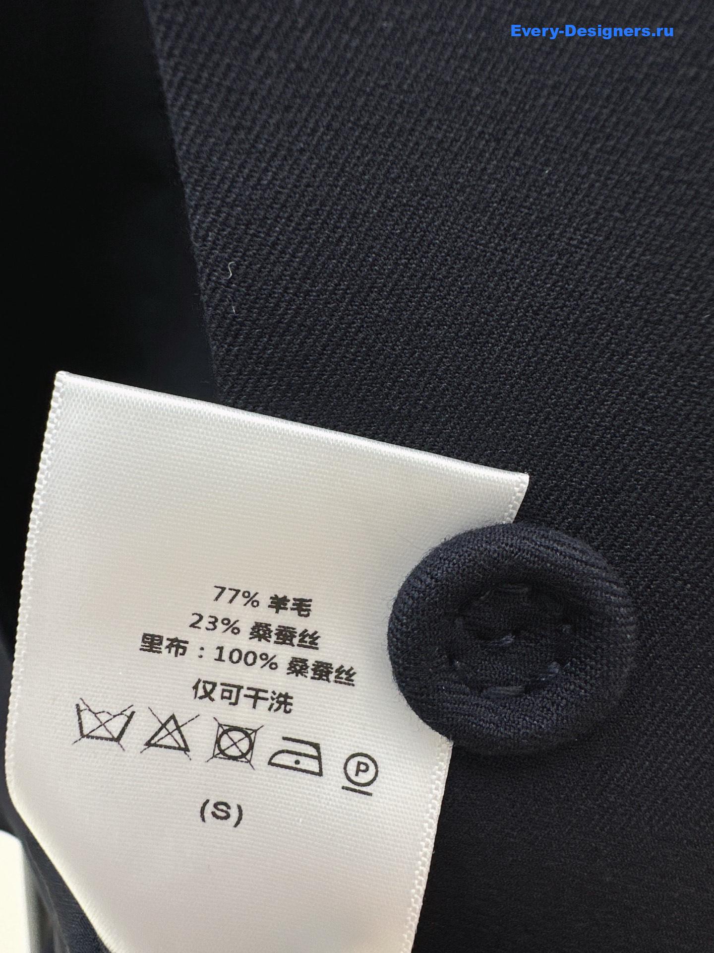 D10r 30 montaigne bar black jacket