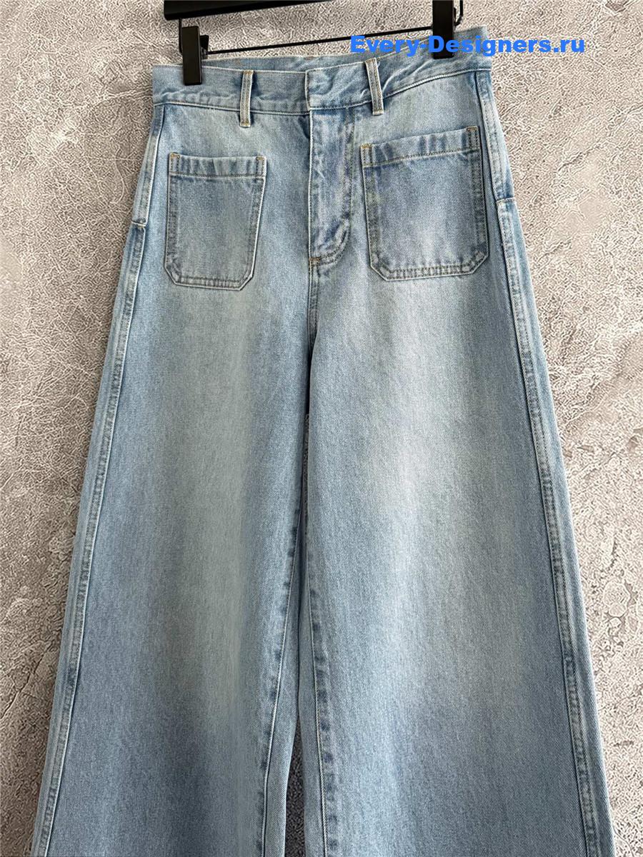 D10r light blue wash wide leg jeans