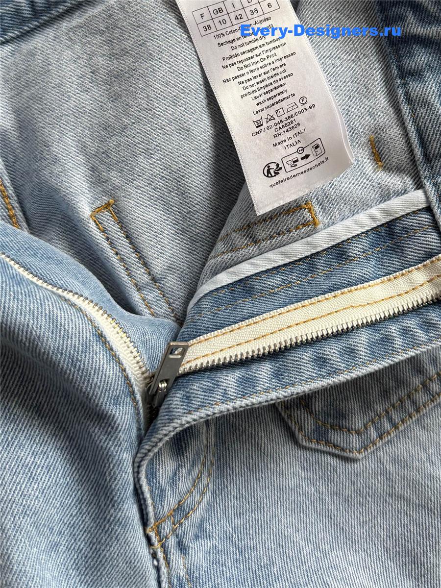 D10r light blue wash wide leg jeans