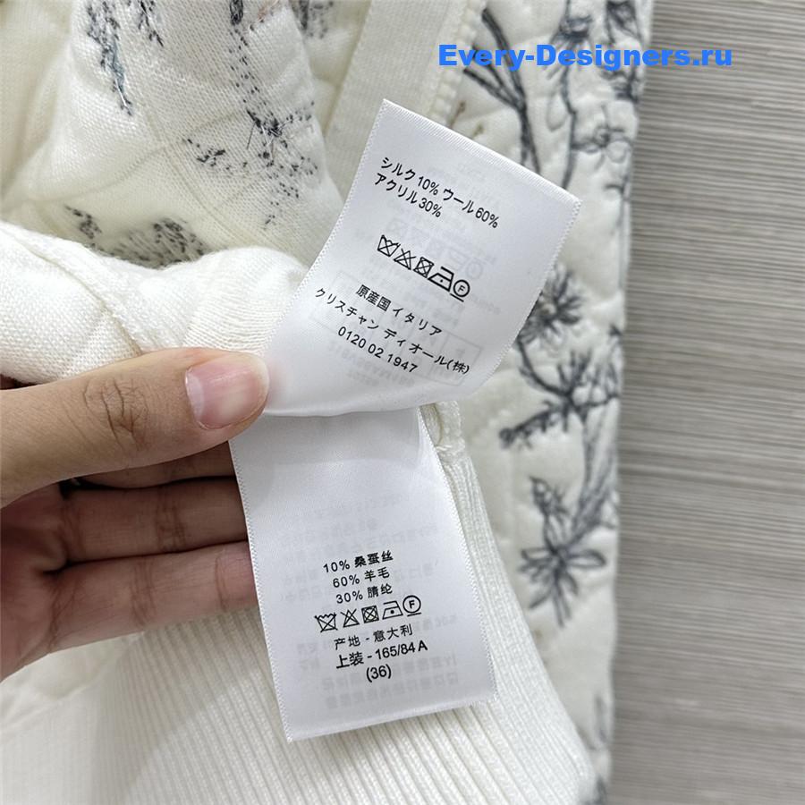 D10r white floral embroidered quilted hooded jacket