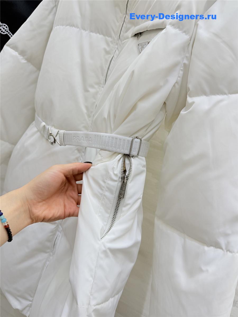 Pra*a white down jacket