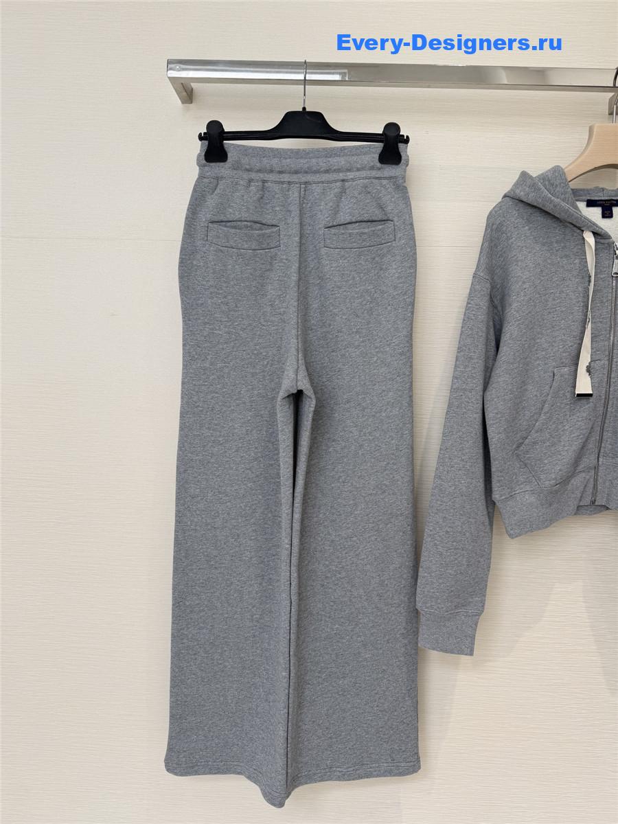 l0vis Vvtt0n women grey tracksuit