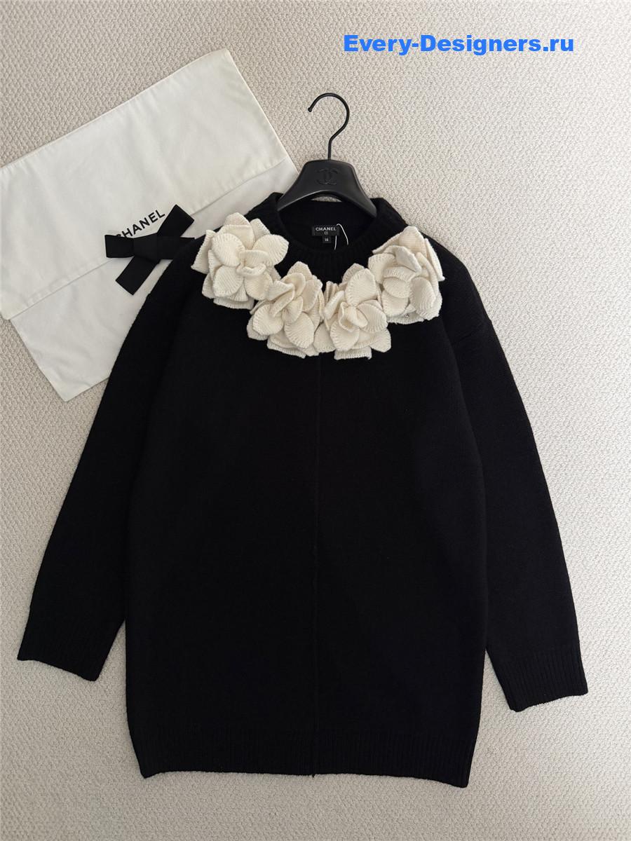 Ch**el camellia flowers black crew neck knit dress