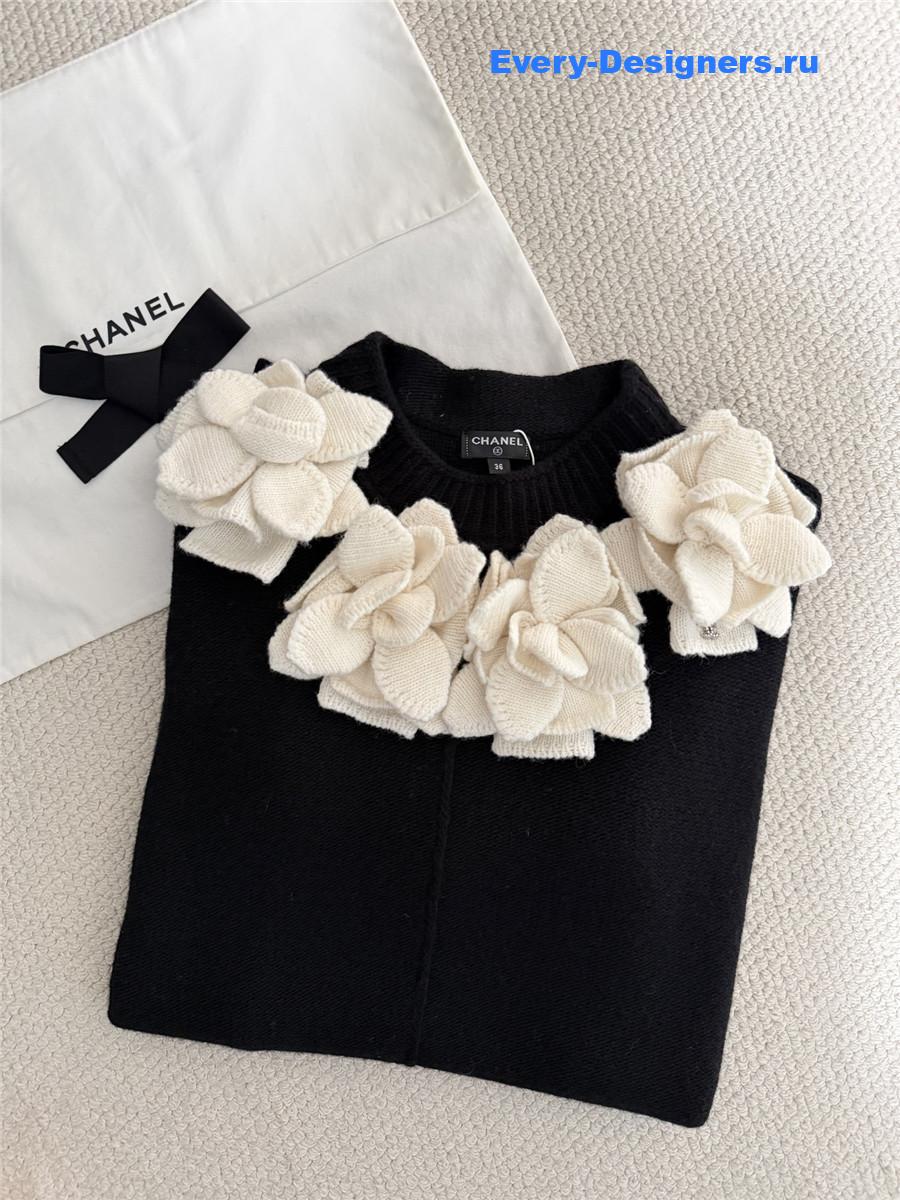 Ch**el camellia flowers black crew neck knit dress