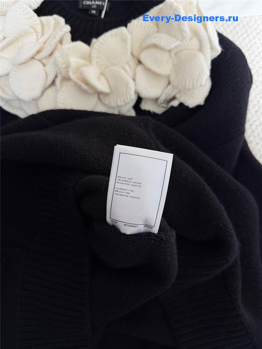 Ch**el camellia flowers black crew neck knit dress