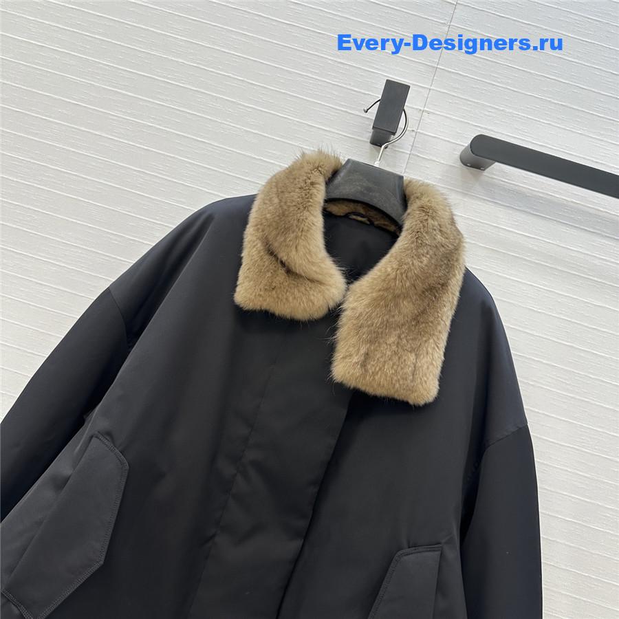 The R0w black collared jacket down jacket