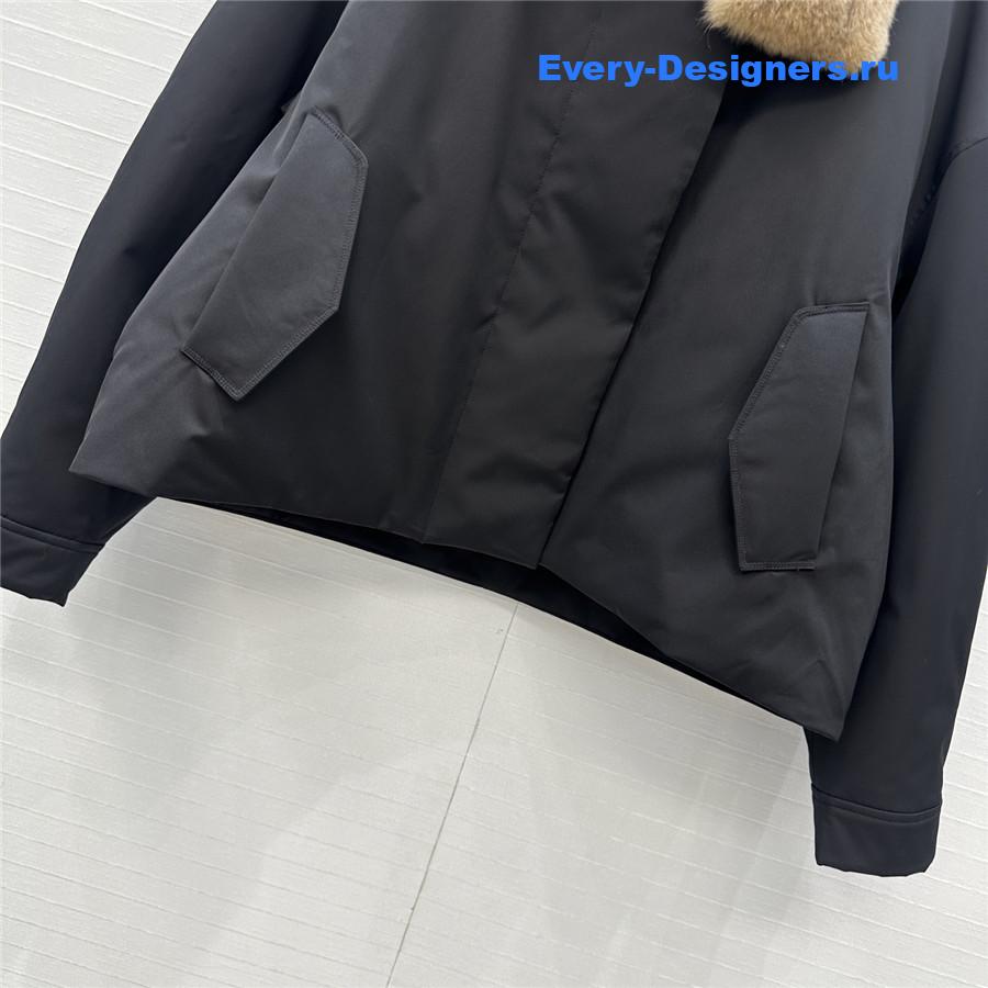 The R0w black collared jacket down jacket